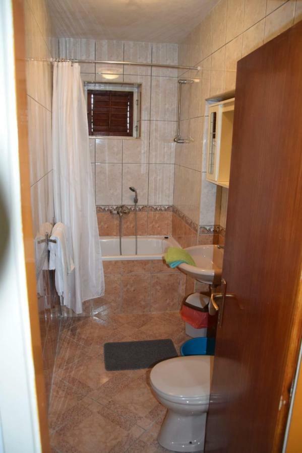 Apartman Linda บาชกาโวดา ภายนอก รูปภาพ